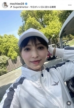 望月理恵アナ、ミニ丈ウエアで趣味のゴルフを満喫　「この日はUVカットのパンストを履いたのですが…」好天に喜ぶ一方で悩みも