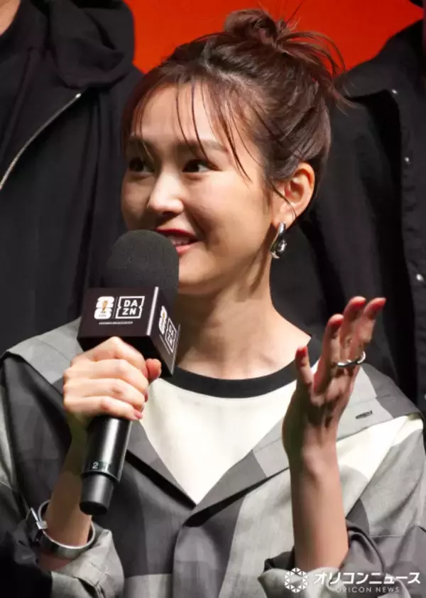 桐谷美玲、W杯は自宅で“正座”観戦　家族とユニフォーム着用で「子どもがサッカーを始めたので…」
