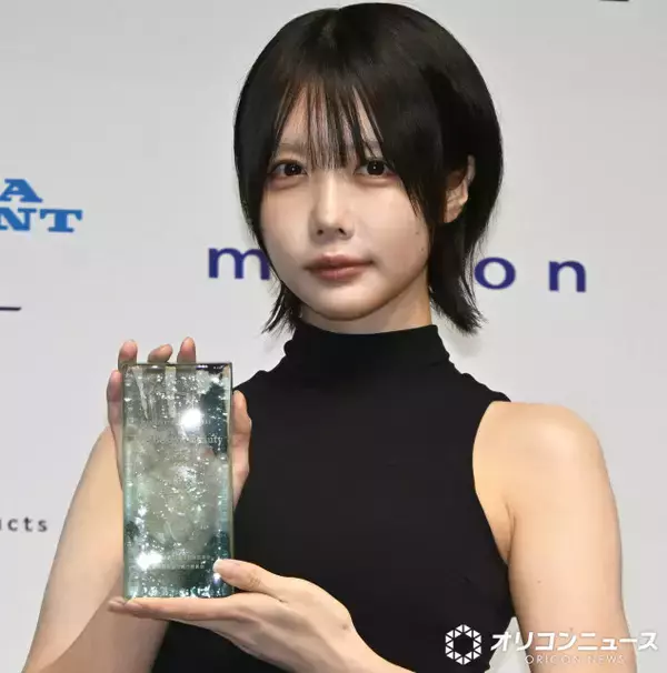 あの、美へのこだわりは「毛先1本1本」　気づいてほしい繊細なポイントを明かす　強めメイクで授賞式
