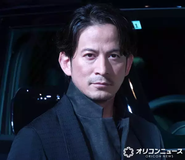 岡田准一、愛車は英国“高級SUV”「僕にとっての理想」　アンバサダー就任に感激