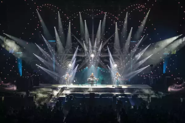 THE ALFEE、2022年日本武道館ライブをテレビ初放送　高見沢俊彦“骨折”の伝説ライブも