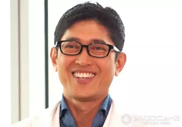 薬丸裕英、三男が大学・次女が高校をそろって卒業　エモい“記念ショット”添え報告「とても感慨深いです」　5児の父、妻は石川秀美さん