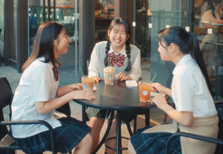 スターバックス、日本初の12～24歳向け新サービス開始　毎月使える「U24パス」を配信　200円・100円引き特典も