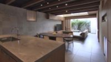 “柱の無い35畳大のLDK”　水音が聞こえる中庭テラス一体の家『渡辺篤史の建もの探訪』