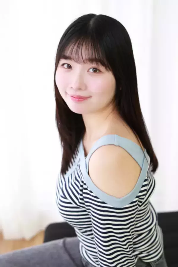 秋田生まれ育ちの農家の娘・秋田そな、グラビアデビューのきっかけ明かす「私の大きな胸が学校を動かしちゃったんです」