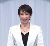 「高市早苗首相、母の形見を大切に活用「余った真珠でイヤリングを作っていただいたり」　首脳会議でも真珠のアクセサリー」の画像1