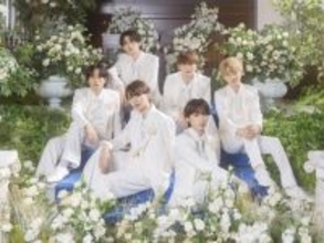 EBiDAN所属・Lienel、3rd配信シングル「Daisy」新ビジュアル公開　花に囲まれ微笑する王子様スタイル