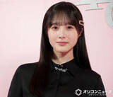 「本田紗来、大人シックなルックを披露　リップも「ウルウル」に」の画像1