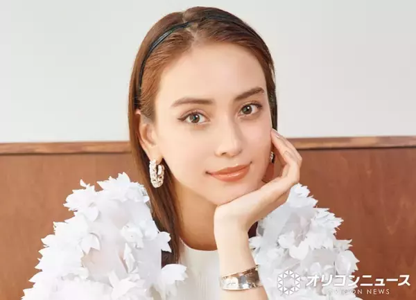 滝沢カレン、モノトーンの“気まぐれ”私服コーデを披露　バッグは田中みな実からの贈り物「バッグをどうしてもお伝えしたくて撮りました」