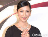 「黒木瞳、本名を“サラリ”と明かす　宝塚時代の親友が切磋琢磨した日々語る」の画像1