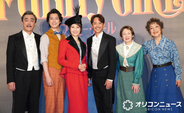 望海風斗＆坂本昌行ら『ファニー・ガール』キャスト陣、衣装のポイント披露　日本版ファニーのこだわりは“ベストの中のレース”