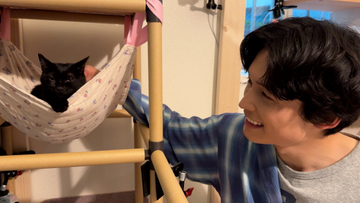 SixTONES・松村北斗、2匹の保護猫にメロメロ　ダーリンハニー・長嶋のもとを訪問