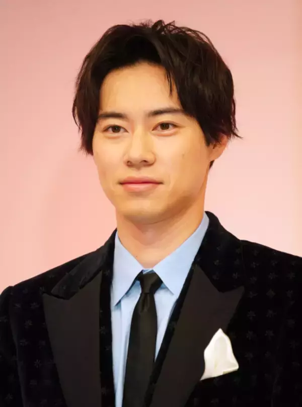 戸塚純貴、人気女性芸人に「運命感じた」　バラエティ共演から恋愛ドラマで相手役に