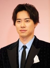 戸塚純貴、人気女性芸人に「運命感じた」　バラエティ共演から恋愛ドラマで相手役に