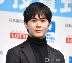 “子役出身”鈴木福「ついに僕の運転姿公開!!」　先輩・亀梨和也とのドライブ動画に反響「エモい」「なんか泣けるわ」　今年4月に車の免許取得を報告