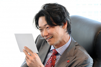 『フェイクマミー』笠松将、“謎の男”として余白を残す芝居「視聴者が考察しながら楽しめるように」