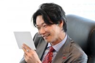 『フェイクマミー』笠松将、“謎の男”として余白を残す芝居「視聴者が考察しながら楽しめるように」