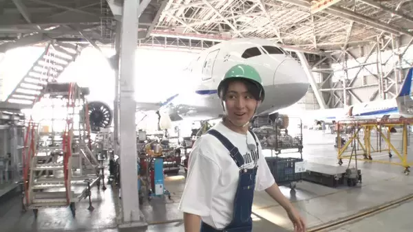 KEY TO LIT猪狩蒼弥、飛行機を間近で見て大興奮　羽田空港をレポートして裏ワザに迫る