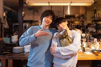 怪しげな深夜ドラマ『UNREAL-不条理雑貨店-』最終回　染谷俊之＆小西詠斗らクランクアップ