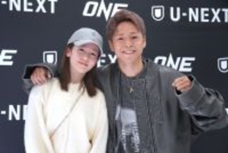 KO勝利の武尊「引退試合は過去最強の完成形を見せる」マイクの葛藤、そして妻・川口葵への感謝を語る