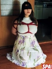 フリーグラドル・はちた、「グラビアン魂」で“縛りグラビア”　Kカップの豊満なボディで圧倒