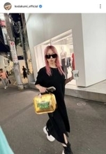 第2子妊娠中の倖田來未、鮮やかピンクヘアの近影公開「妊婦と思えない細さ」「キレイすぎる」とファン驚き