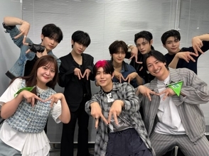 ZEROBASEONE、韓国歌番組『M COUNTDOWN』収録現場に潜入　Mrs. GREEN APPLE・若井滉斗ら感心