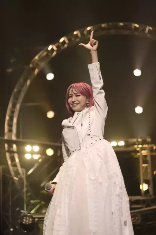 LiSA、約2年ぶり全国ホールツアーが終了　4月から15周年イヤーに突入