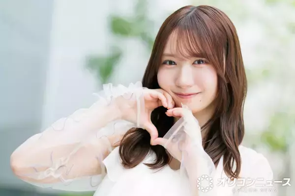 日向坂46藤嶌果歩、四期生初の写真集「先陣を切って頑張らないと」　“背中のほくろ”新発見も明かす【『果実の歩幅』インタビュー前編】