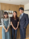 「『カモフラージュ夫婦』作画・上原ひびき氏が現場訪問　森迫永依＆前田公輝と対面【今夜第9話】」の画像1