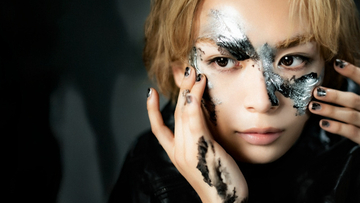 なにわ男子・大西流星、黒＆ピンクのメイクで“2種の美”披露　『ブレス』特別映像＆ビジュアル解禁