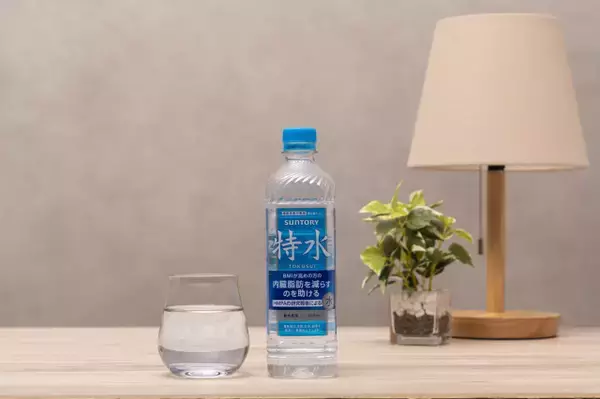 「いつ飲んでも違和感ない」が勝機に　『特水』、声優・音楽業界からも反響で"計画以上の売れ行き”