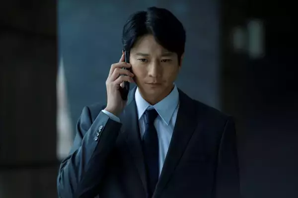 向井理、医薬業界の表と裏を描く医療ドラマ主演「運命めいたものを感じた」　『MR-医薬情報担当者-』WOWOWにて今秋放送・配信