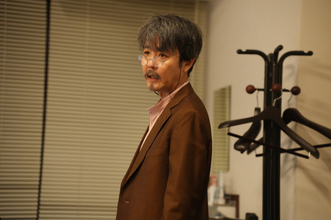 『さよならノワール』岡部たかしの出演が決定　世界観が詰まったポスタービジュアルも解禁