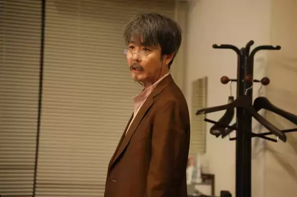『さよならノワール』岡部たかしの出演が決定　世界観が詰まったポスタービジュアルも解禁
