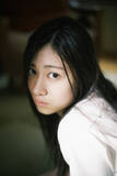 「乃木坂46グループ最年少・川端晃菜、15歳とは思えない表情も見せる夏グラビア」の画像1