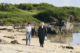 土屋太鳳＆佐久間大介『マッチング TRUE LOVE』、ツアー参加者が順調に関係進める　“恋リア感”満載の場面写真解禁