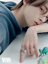 ROIROM浜川路己、もこもこスタイルで撮影現場へ　本多大夢からのプレゼント明かす