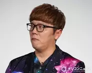 HIKAKIN、YouTube成功のきっかけは“マリオ”「運命」　“ギャラクシー”な特注衣装で登壇