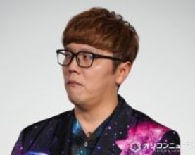 HIKAKIN、YouTube成功のきっかけは“マリオ”「運命」　“ギャラクシー”な特注衣装で登壇