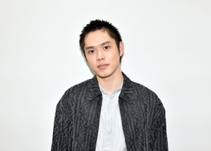 細田佳央太、『ラヴィット！』生放送で“午前9時”から全力熱唱「グッバイ　君の～♪」　SNS反響「顔真っ赤っ赤にして可愛いじゃん」「細田くんの持ちネタに」