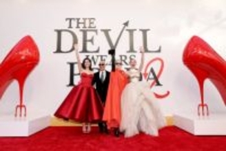 『プラダを着た悪魔２』NYワールドプレミア　メリル・ストリープ＆アン・ハサウェイ、レディー・ガガ登場に大歓声