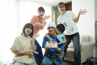 『Tokyo middle 30』中島颯太、バースデーサプライズに驚き　仲里依紗、のん、深川麻衣らが集結…物語は後半戦へ