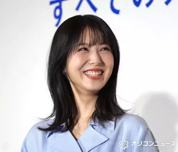 浜辺美波、ミセスと会見共演で「たくさん笑わせていただいて」　大森元貴がフォロー「近いからね、圧が！」