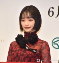 「すごい」「美しすぎる」朝ドラヒロインが競馬中継の特別ゲスト登場　見上愛、天皇賞の本命も明かす