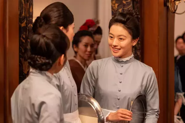 『風、薫る』第13回　身分を偽り、鹿鳴館の給仕になった直美は…