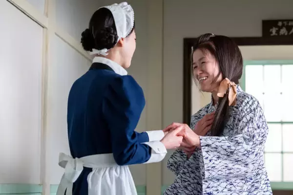 『風、薫る』りんと直美は手術介助に入ることになるが…　第42回場面カット