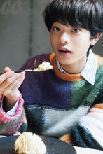 『国宝』俳優・黒川想矢、大好物をほおばる“無邪気な姿”　同役演じた吉沢亮とのエピソードも