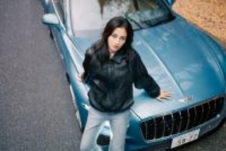 黒木メイサ、超高級外車“ベントレー”で東京を走る　存在感を示し沿道から熱視線