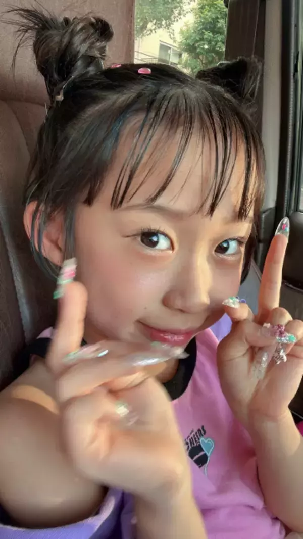 モデルデビューしたパンサー尾形の8歳長女・さくらちゃん、アイプチで印象ガラリ　母も驚く“二重ライン”へのこだわり